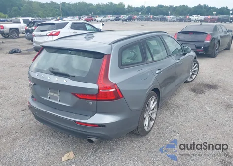 2020 Volvo V60 T5 Momentum из США, поврежденный, VIN YV1102EKXL2349034